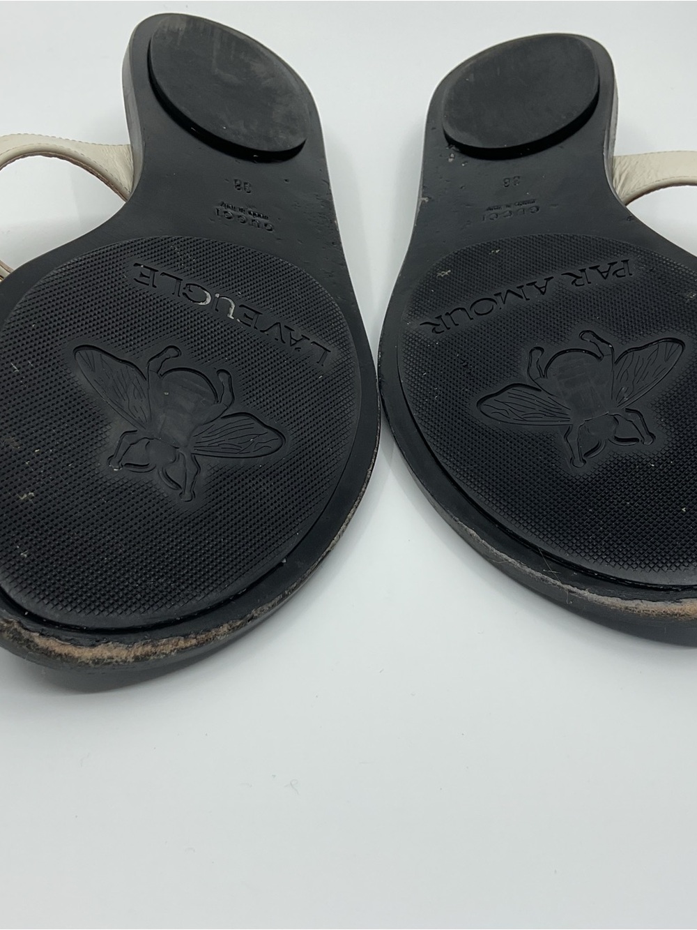 Gucci Cream Leather Thong Sandals with Gold Double G - Picture 12 of 15